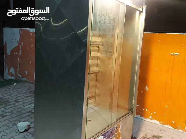 ضمان مطعم متكامل وكامل المعدات والرخصة والاقامات متوفرة