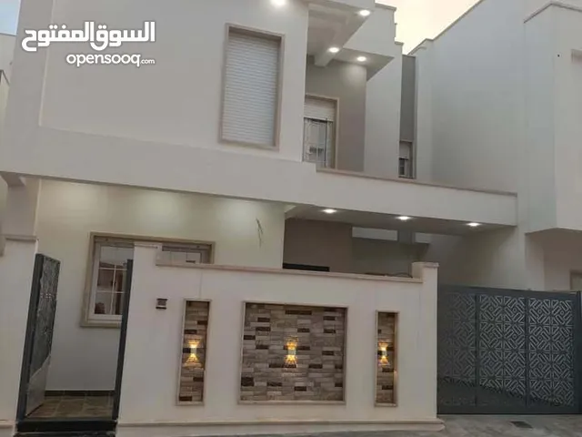 350 m2 4 Bedrooms Villa for Sale in Tripoli Al-Serraj