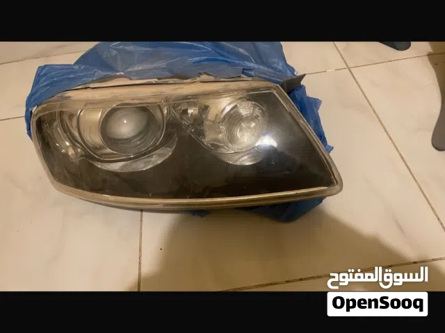 ضو امامي جيب طوارق 2007