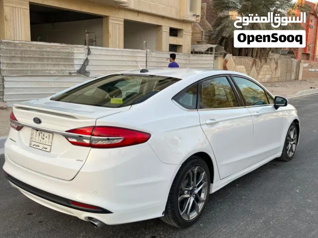 2017 فورد فيوجن SE