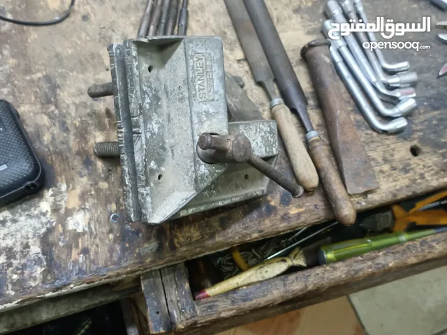معدات اثريه اوروبيه للبيع