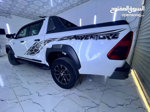 هي لوكس افنجر 23