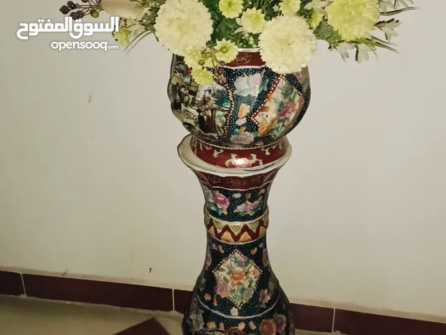 تحفة من الخزف الصيني الأصلي & تابلوة من السجاد مكتوب علية آية قرآنية