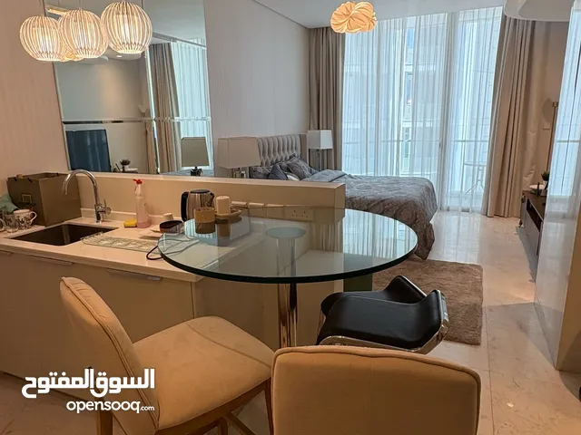 للبيع شقة مفروشة بالكامل