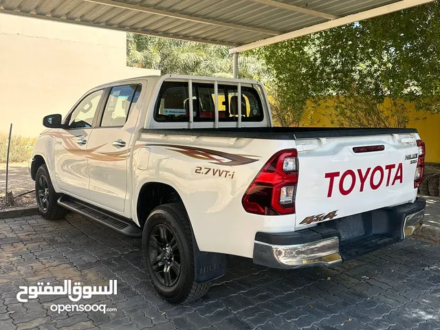 Used Toyota Hilux in Al Ain