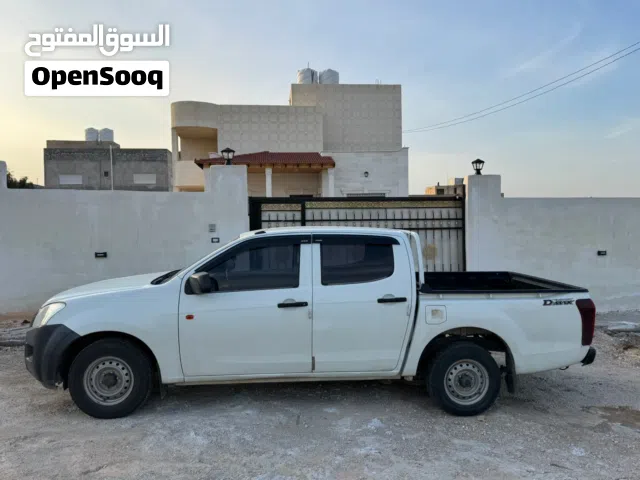 2015, ايسوزو, D-ماكس, Standard
