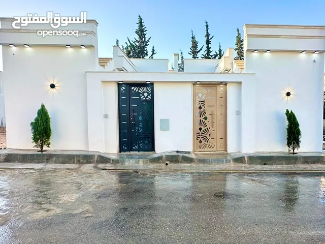 100 m2 3 Bedrooms Villa for Sale in Tripoli Ain Zara