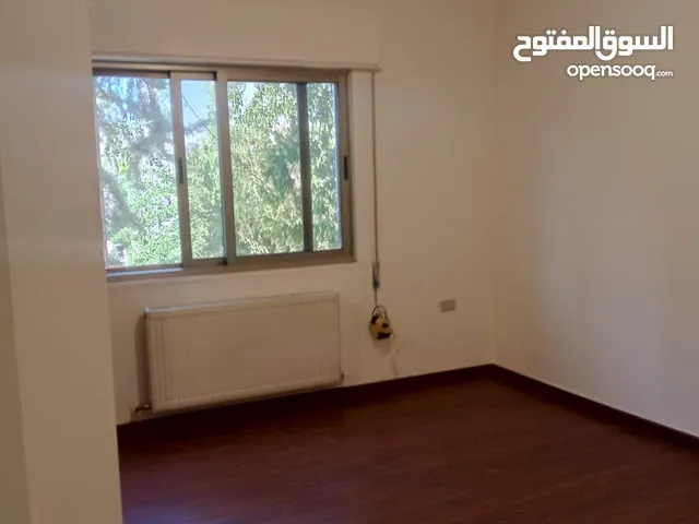 235 m2 4 Bedrooms Apartments for Sale in Amman Um El Summaq