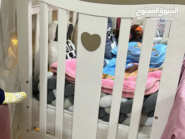 سرير طفل ويتحول كاروك