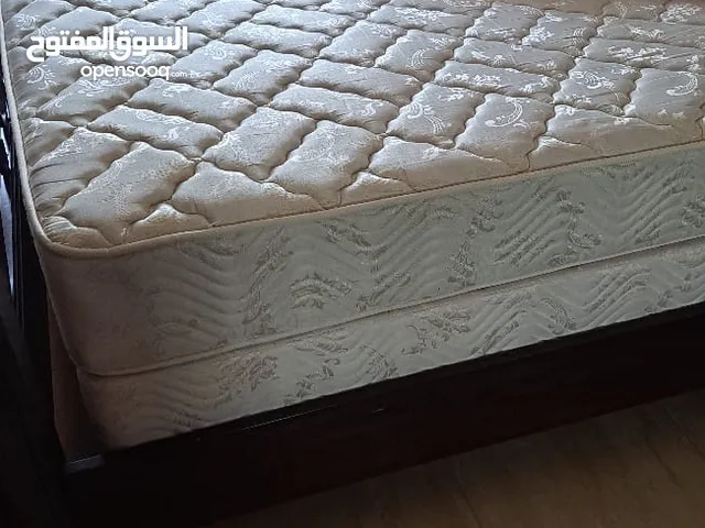 تخت ميداس للبيع