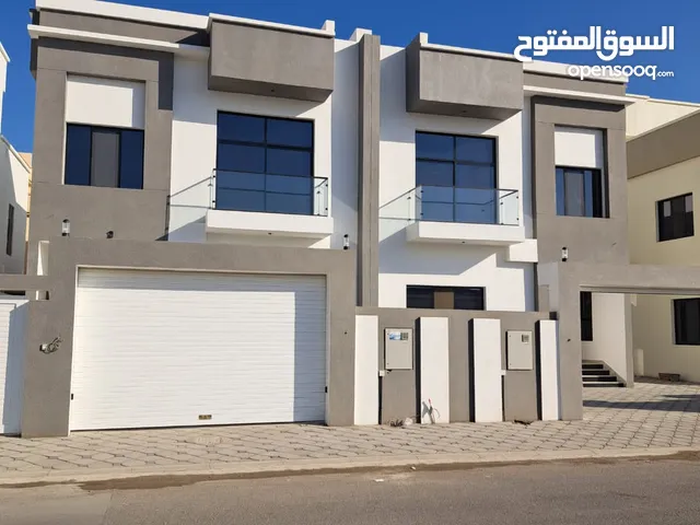 420m2 5 Bedrooms Villa for Sale in Muscat Al Khoud