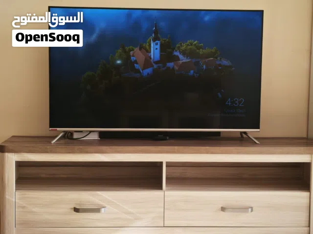 CLASS PRO, 55 inch, UHD 4K LED Smart TV, Black  +  Olivos Low TV Unit for TVs up to 75 Inches