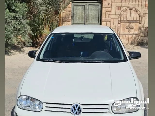 للبيع جولف 2001