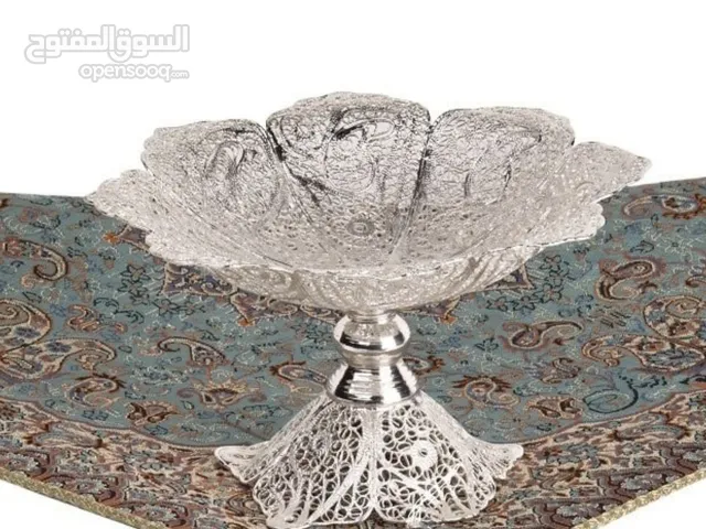 صحن مزخرف على شكل ثمانية مربعات