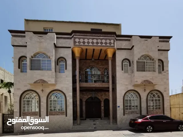 334 m2 More than 6 bedrooms Townhouse for Sale in Dhofar Salala