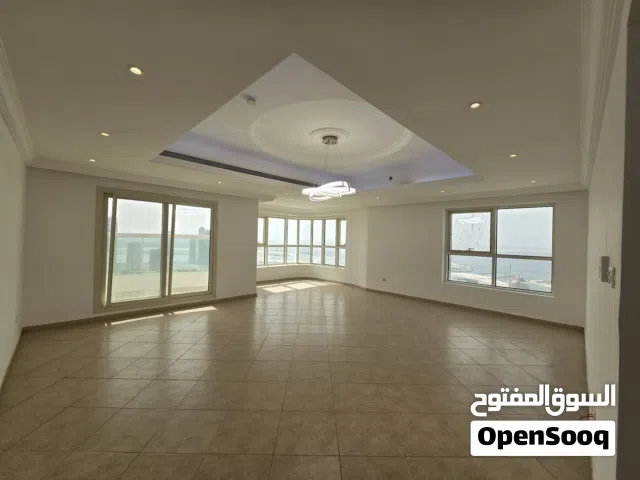 شقة 3 غرف نوم اطلالة كاملة على البحر