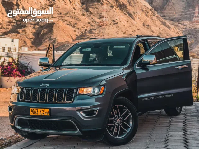 Used Jeep Grand Cherokee in Muscat