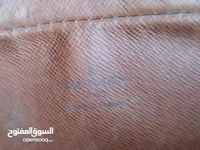 Louis Vuitton Paris – Made in France).