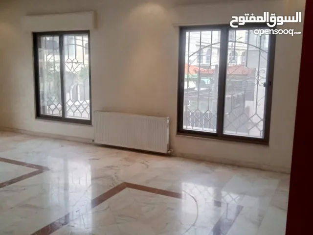 235 m2 4 Bedrooms Apartments for Sale in Amman Deir Ghbar
