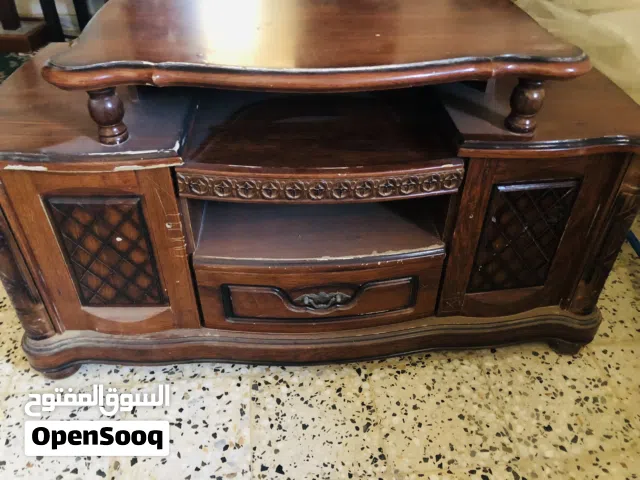 طاولة تلفاز للبيع