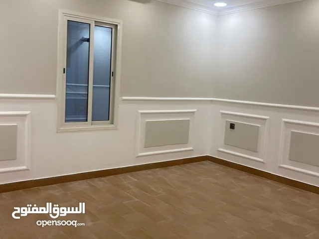 155 m2 3 Bedrooms Apartments for Rent in Al Khobar Al Hamra