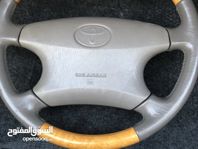 للبيع مقود خشب نظيف