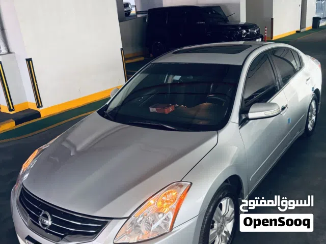 Used Nissan Altima in Sharjah