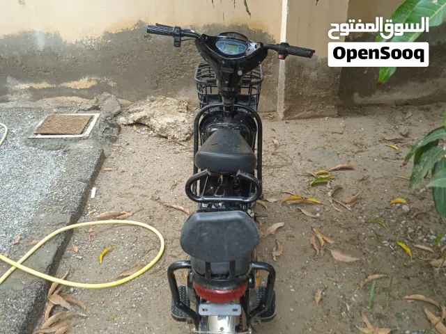 سكوتر للبيع كهربائي مستخدم ثلاثة أشهر