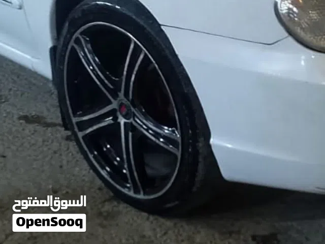 جنط 17مع الكوشوك للبيع او للبدل