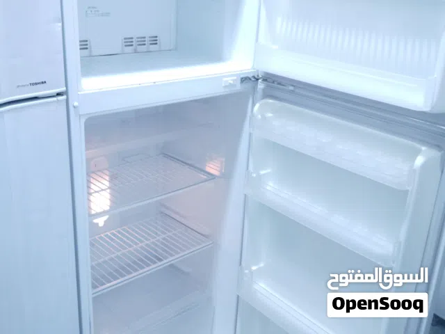 نبيع ثلاجه دايو حجم متوسط استخدام خفيف بحاله ممتازه 18 قدم مع التوصيل والتشغيل والكفاله تبريد وتجميد