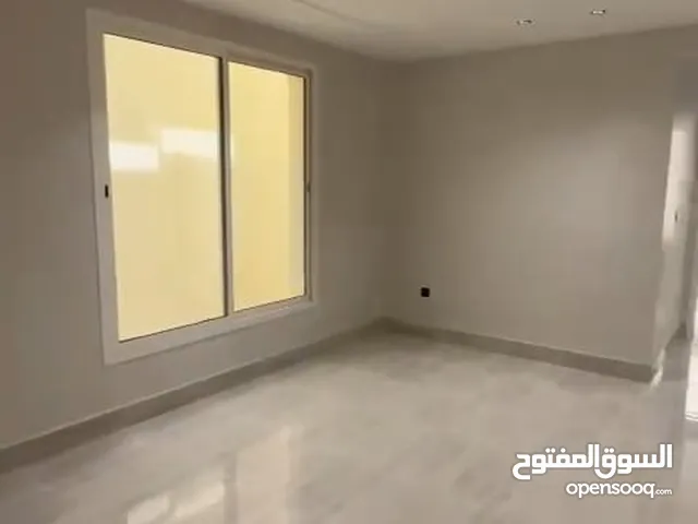 130 m2 4 Bedrooms Apartments for Rent in Dammam Al Aziziyah