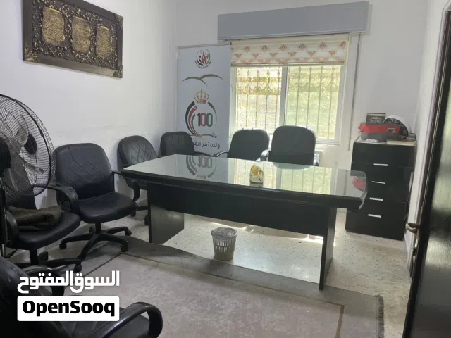 طاولة سفرة لثمان كراسي زان خشب ثقيل مع حماية زجاج 20ملم بسعر مغر