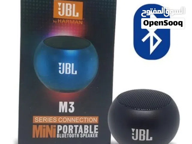سماعة JBL M3 Mini محمولة بتقنية البلوتوث  تتميز سماعة JBL M3 Mini بتصميم مدمج وخفيف يسهل حملها، مم