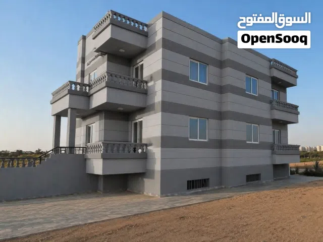 للبيع مزرعة مميزة بمساحة 5 فدان في مدينة العاشر من رمضان  موقع استراتيجي على أمتار عن الطرق رئيسية