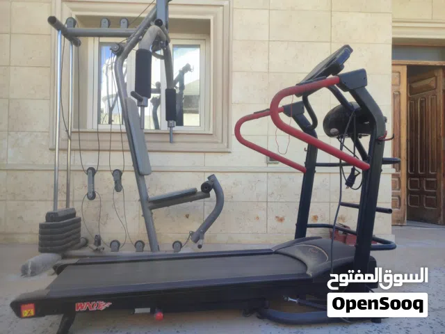 محطة رياضية متكاملة مع سير جبلي بحالة ممتازة جدا ومعاهم حزامات للظهر والمرفق بالإضافة لبدلة حرارية