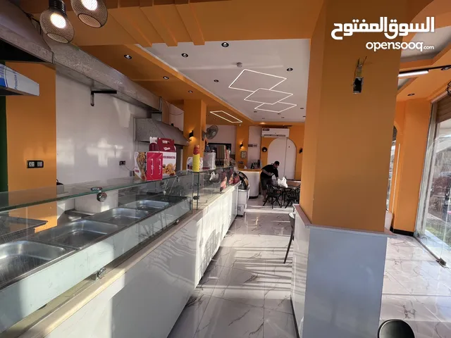 مطعم متكامل للبيع