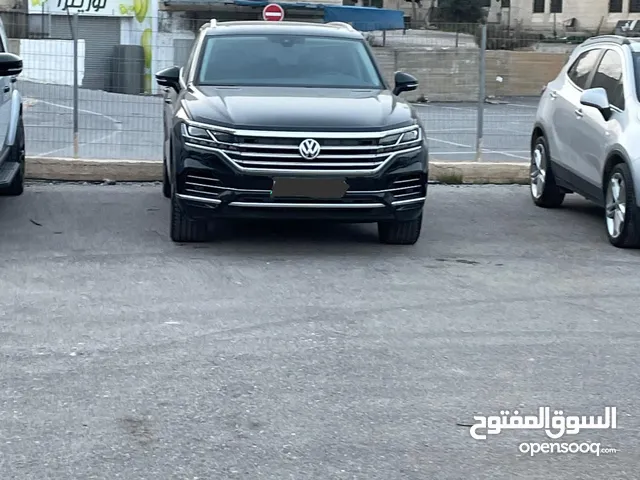 طوارق 2019 للبيع