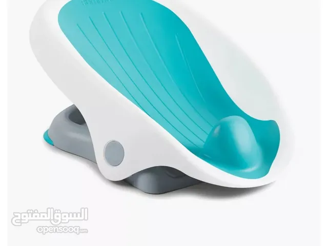 كرسي استحمام للبيبي تلات مستويات بحاله ممتازه نفس الجديد