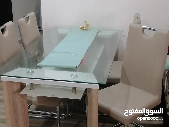 السعر قابل التفاوض - طاولة الطعام Dining Negotiatiable price - table