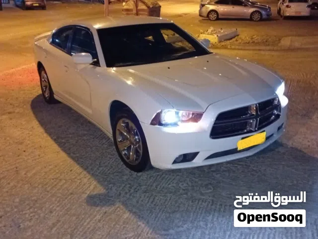 2011 دودج تشارجر SE