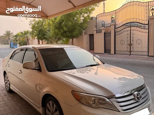 Used Toyota Avalon in Northern Governorate