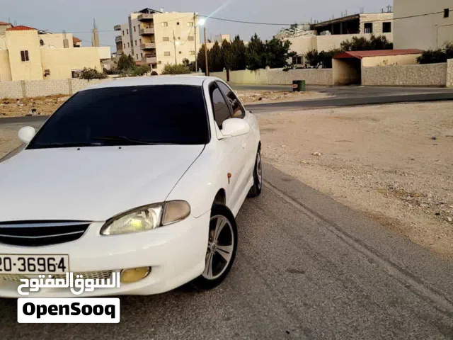 1997 هيونداي افانتي SE