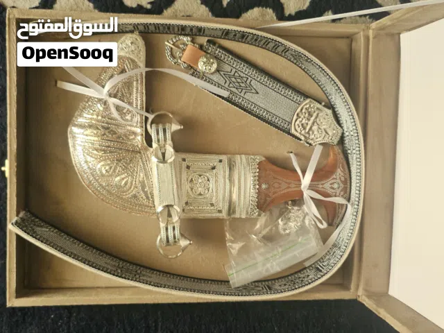 خنجر للبيع جديدة