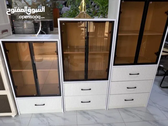 خزانة العرض الفاخرة – ترتيب + فخامة + أناقة بقطعة وحدة