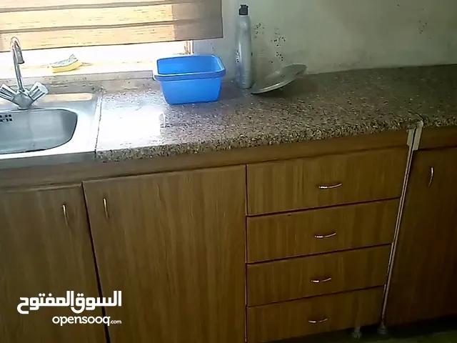 مطبخ خشب لاتية بحالة جيدة جدا