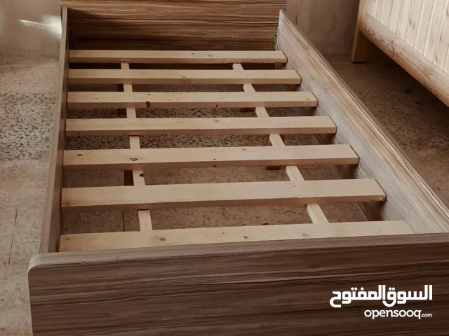 تخت مفرد سرير