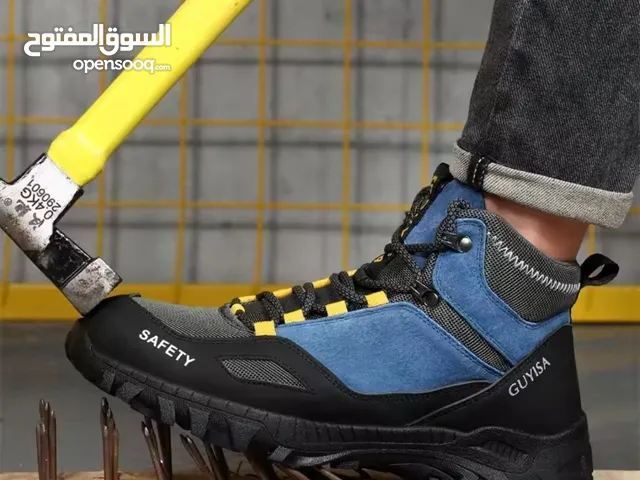 حذاء قوي جدا مقاوي الصدمات ينفع للعمل والكشخه