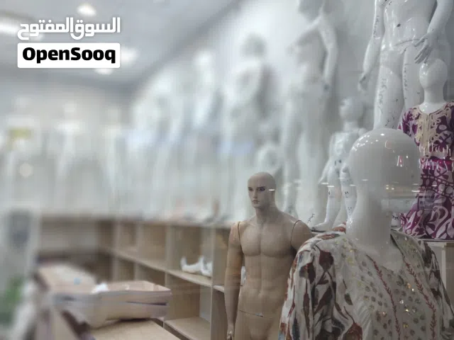 مانيكان للبيع. اطفال وكبار