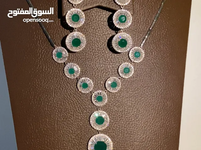 طقم فضة راااااقي جدا و جديييددد