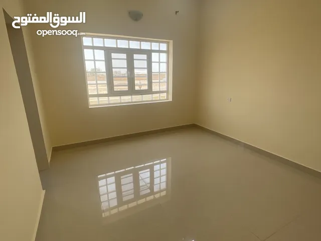 150 m2 3 Bedrooms Apartments for Rent in Muscat Seeb
